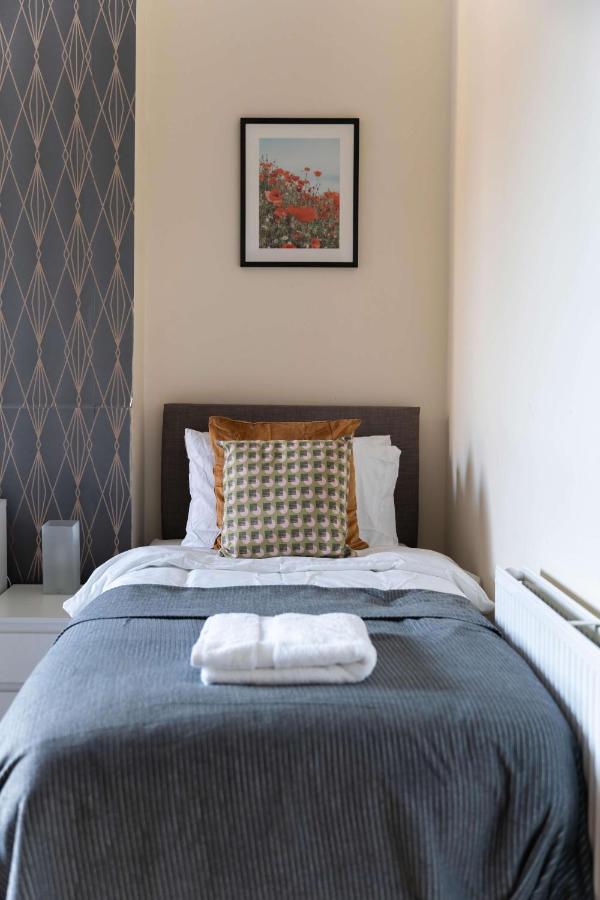 לונדון Two Bedroom Apartment In Tooting מראה חיצוני תמונה
