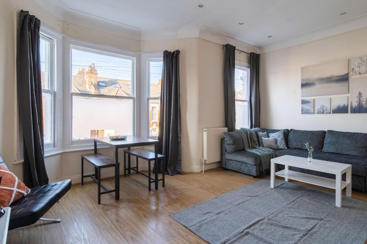 לונדון Two Bedroom Apartment In Tooting מראה חיצוני תמונה